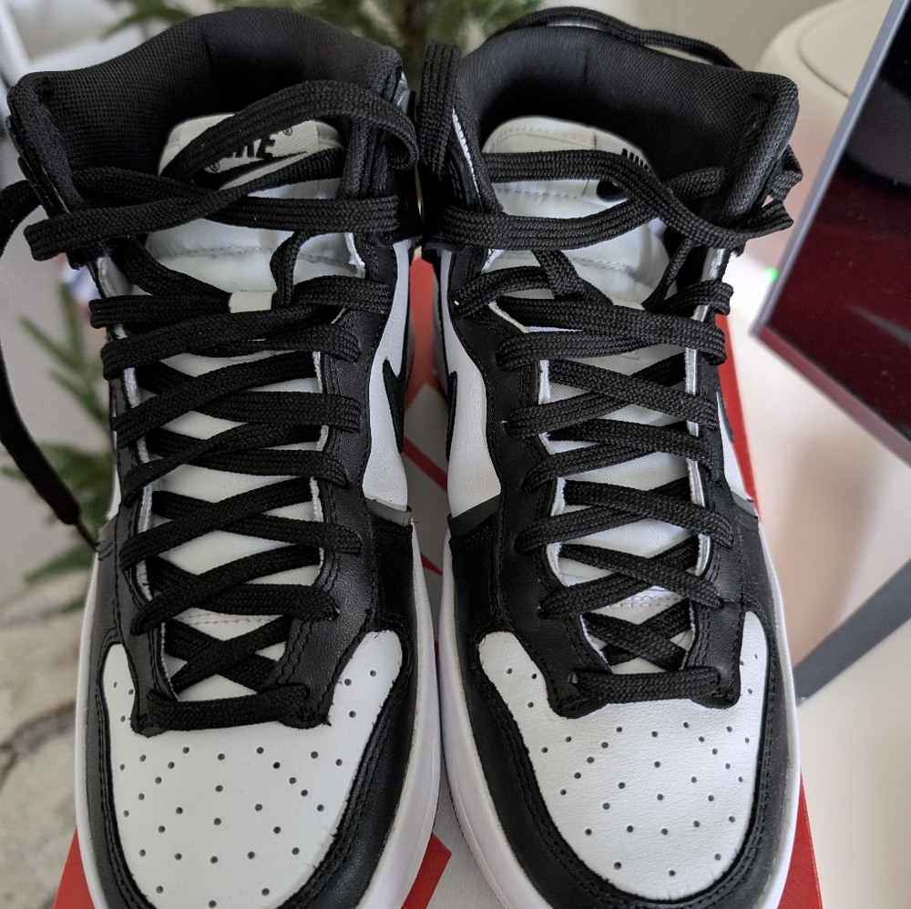 Nike Black and Red Sneakers
